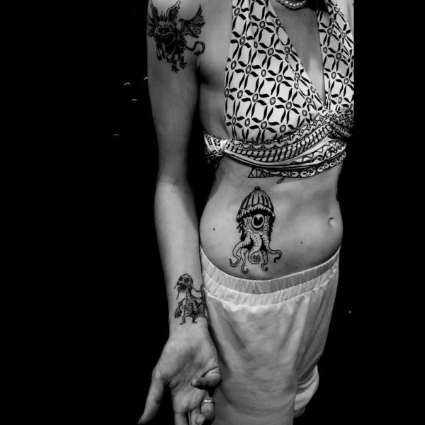 antoine-blackhare_tattoo_toulouse_S_031-blackwhite